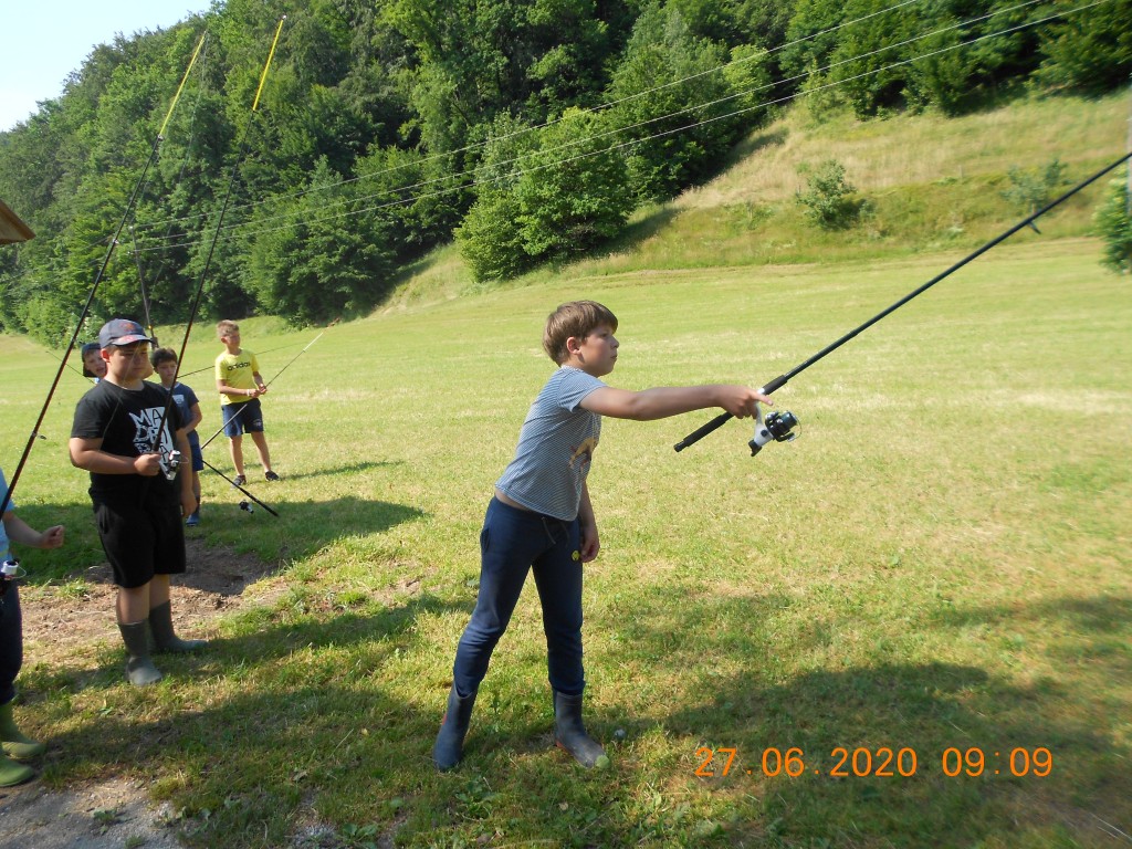 MLADI-RIBICI-2-Medium.jpg